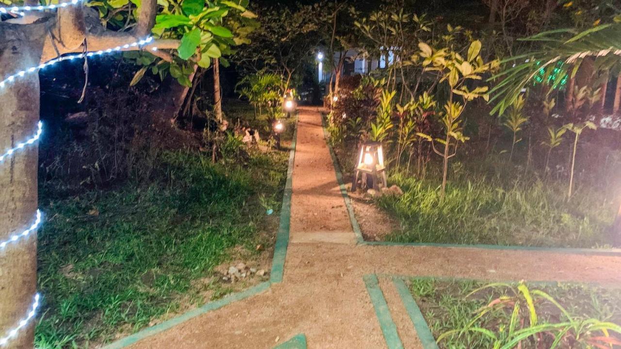 Sigiri Starwing Villa Sigiriya Buitenkant foto